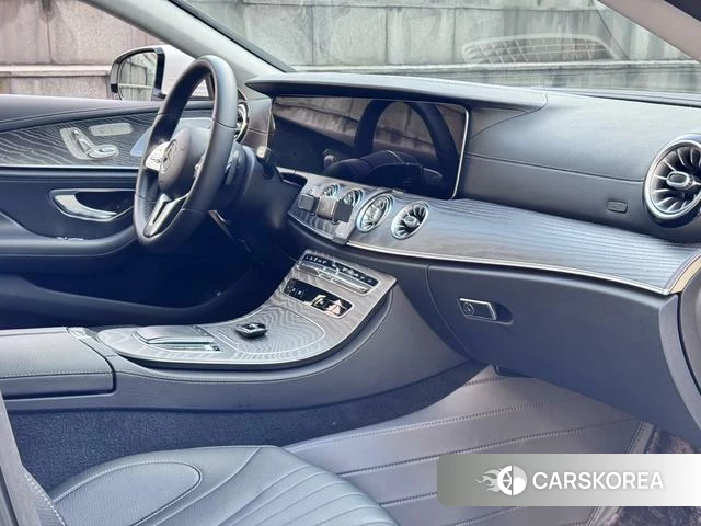 Mercedes-Benz CLS 2021 Белый из Китая, фото 4