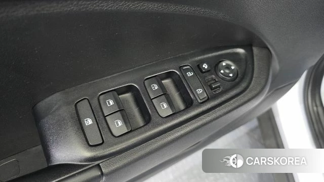 Hyundai Venue 2020 Белый из Кореи, фото 4
