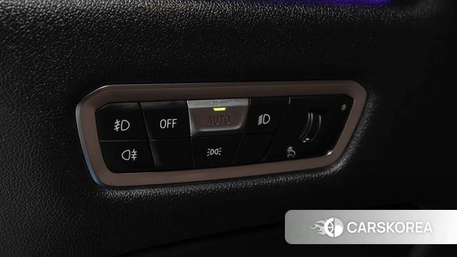 BMW X7 (G07) 2022 Черный из Кореи, фото 4