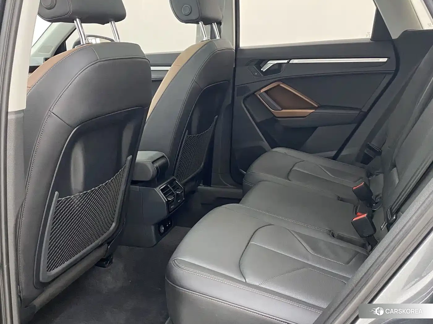 Audi Q3 2023 Silver/gray из Китая, фото 4