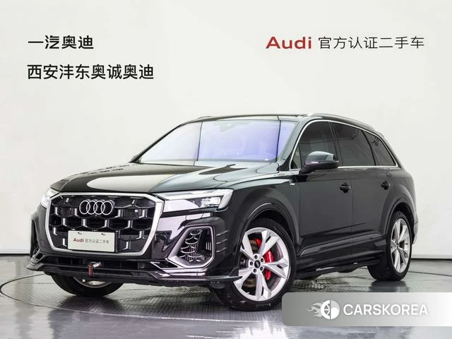 Audi Q7 2025 Черный из Китая, фото 4