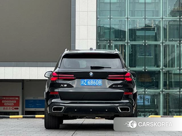 BMW X5 2025 Черный из Китая, фото 4