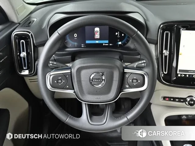 Volvo XC40 2023 Белый из Кореи, фото 4