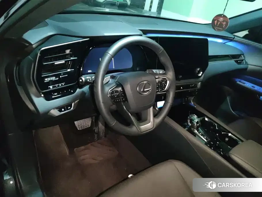 Lexus RX 2026 Черный из Китая, фото 4