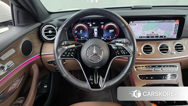 Mercedes-Benz E-Class W213 2022 Белый из Кореи, фото 4