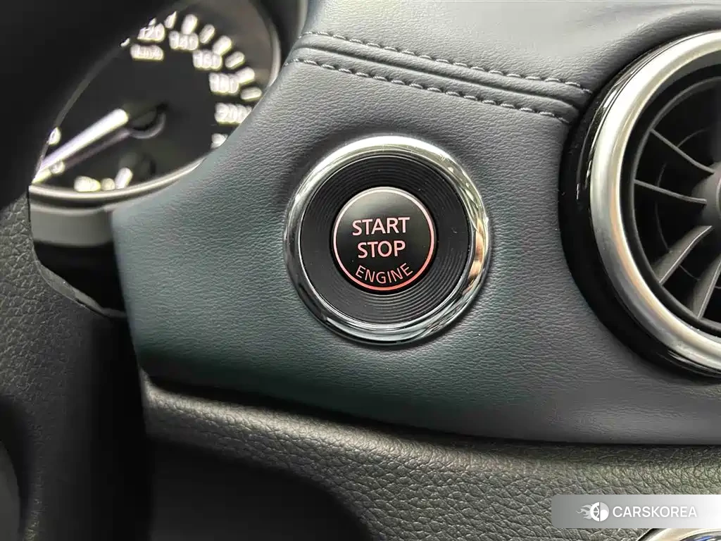 Nissan Qijun 2025 Silver/gray из Китая, фото 4