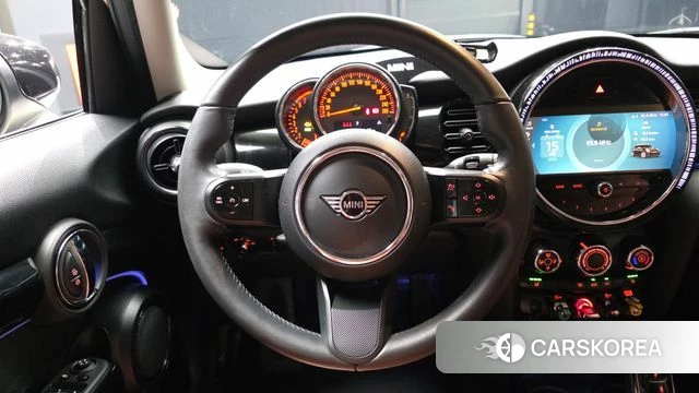 Mini Cooper 2022 Жемчужный цвет из Кореи, фото 4
