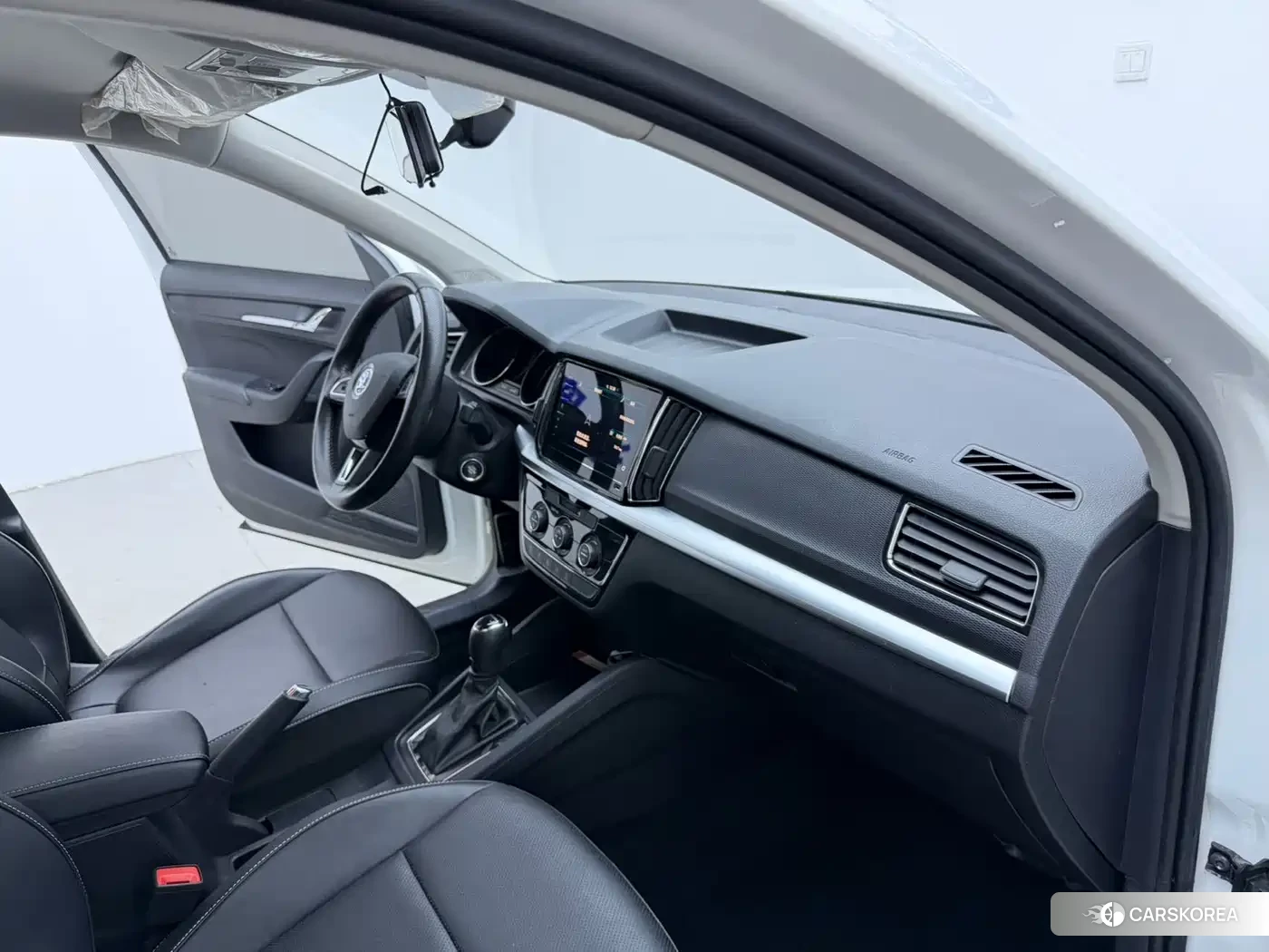 Skoda Kamiq 2023 Белый из Китая, фото 4