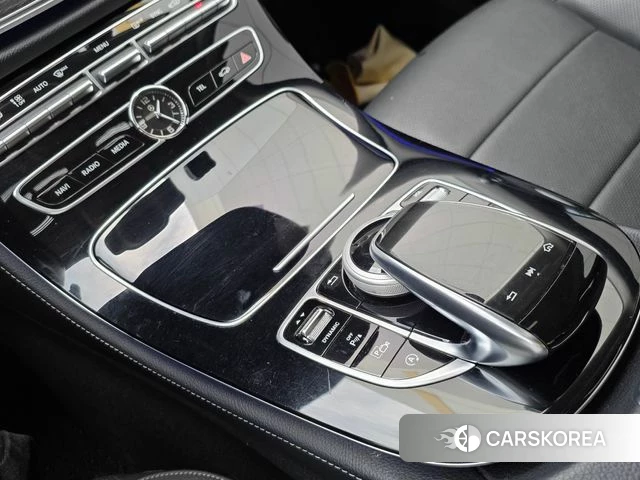 Mercedes-Benz E-Class W213 2018 Синий из Кореи, фото 4