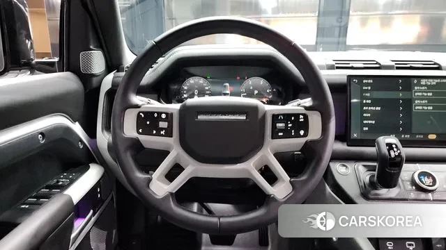 Land Rover Defender (L663) 2024 Белый из Кореи, фото 4