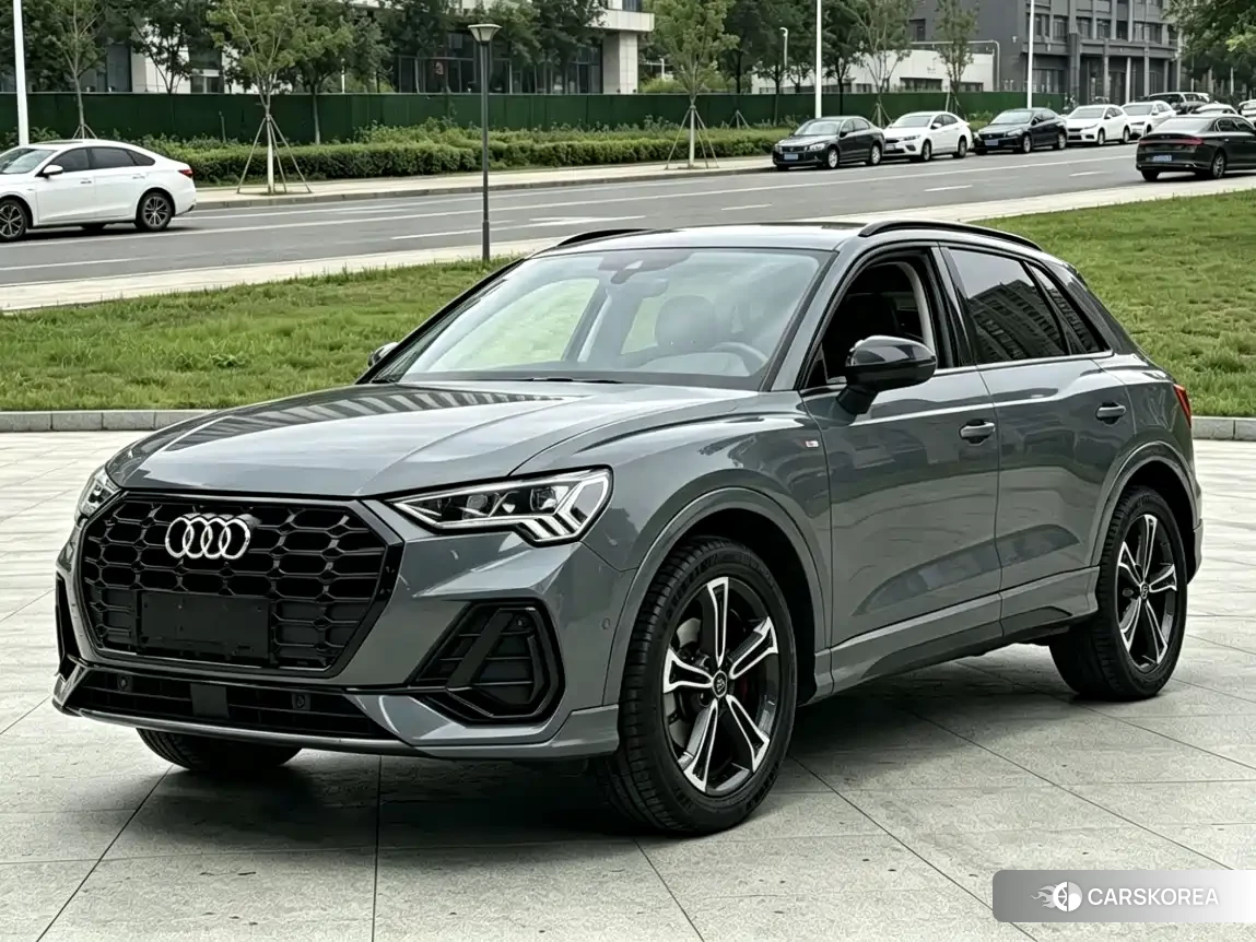 Audi Q3 2022 Silver/gray из Китая, фото 4