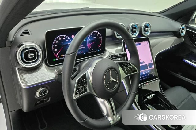 Mercedes-Benz C-Class W206 2026 Белый из Кореи, фото 4