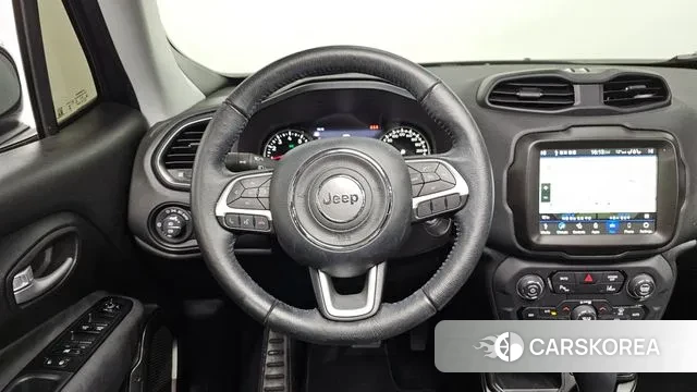 Jeep Renegade 2023 Черный из Кореи, фото 4