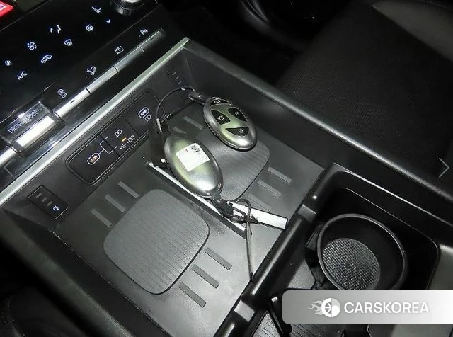Hyundai Santa Fe (MX5) 2024 Белый из Кореи, фото 4