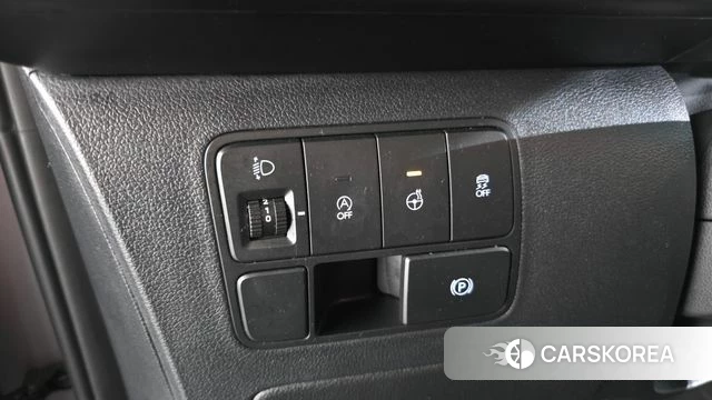Hyundai Staria 2024 Серебристо-серый из Кореи, фото 4