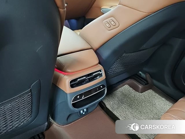 Genesis GV70 2021 Белый из Кореи, фото 4