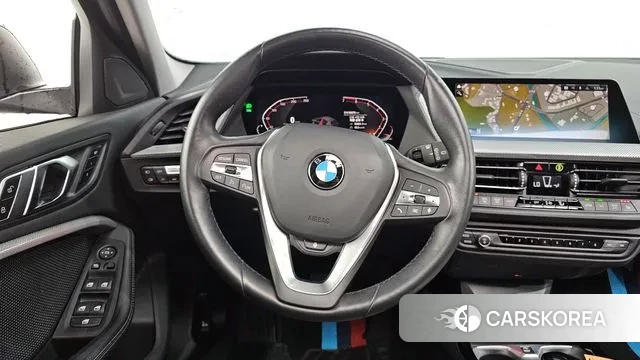 BMW 1 Series (F40) 2022 Черный из Кореи, фото 4