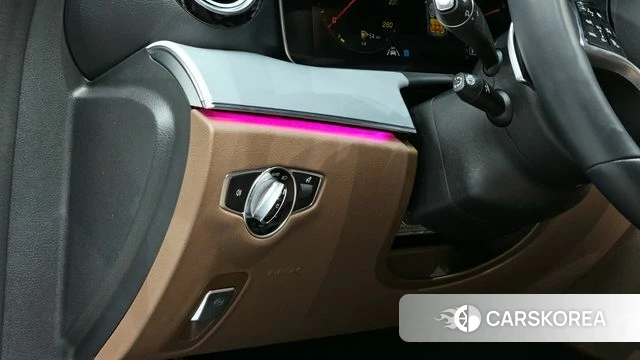 Mercedes-Benz E-Class W213 2021 Белый из Кореи, фото 4