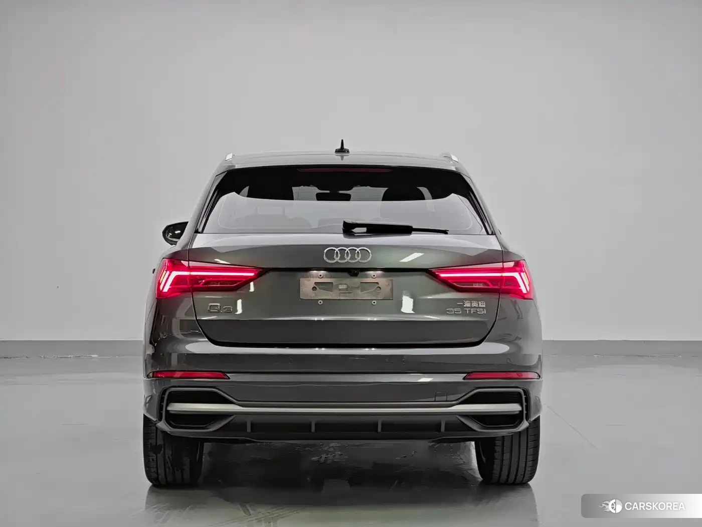 Audi Q3 2023 Silver/gray из Китая, фото 4