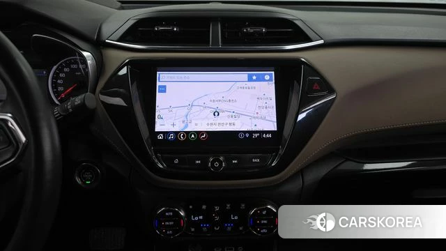 Chevrolet (GM Daewoo) Trailblazer 2021 Белый из Кореи, фото 4