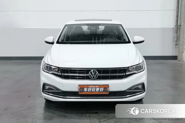 Volkswagen Bora 2021 Белый из Китая, фото 4