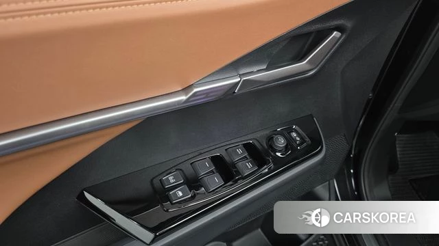 Ssangyong Torres 2023 Черный из Кореи, фото 4
