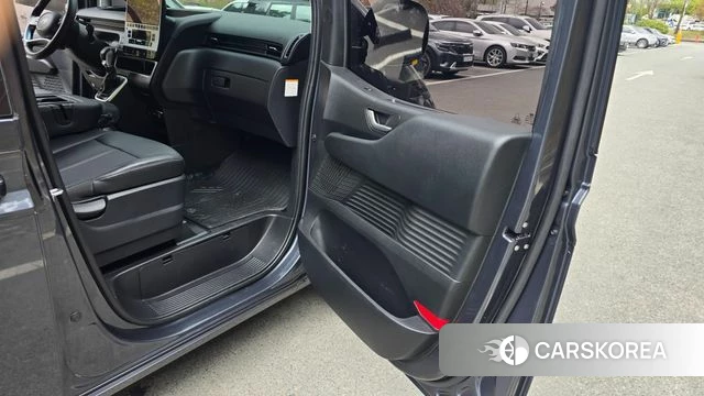 Hyundai Staria 2024 Черный из Кореи, фото 4