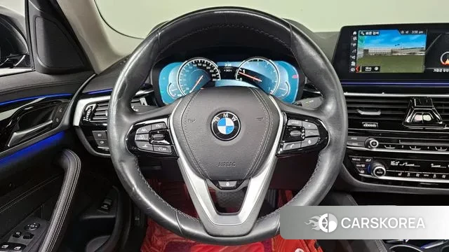 BMW 5 Series (G30) 2018 Черный из Кореи, фото 4