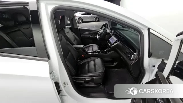 Chevrolet (GM Daewoo) New Bolt EV 2022 Белый из Кореи, фото 4
