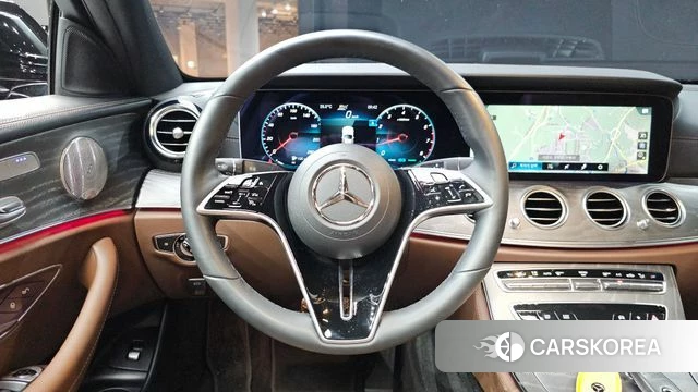Mercedes-Benz E-Class W213 2023 Черный из Кореи, фото 4