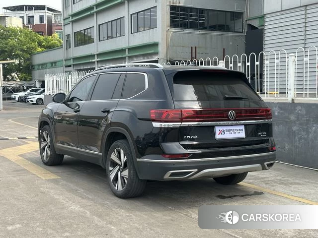 Volkswagen Tourang 2023 Черный из Китая, фото 4