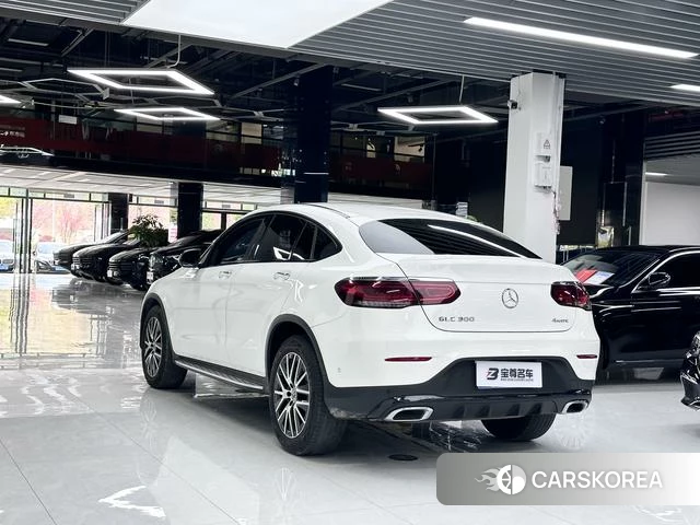 Mercedes-Benz GLC Coupe 2023 Белый из Китая, фото 4