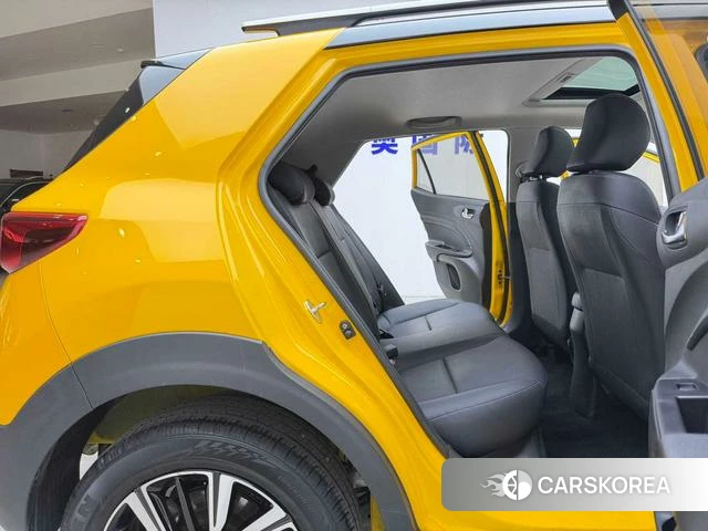 Kia Yi Ran 2021 Желтый из Китая, фото 4