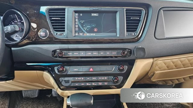Kia The New Carnival 2019 Белый из Кореи, фото 4