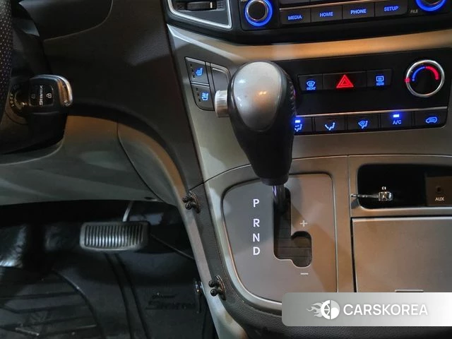 Hyundai The New Grand Starex 2021 Белый из Кореи, фото 4