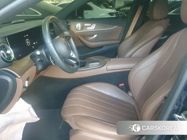 Mercedes-Benz E-Class W213 2022 Синий из Кореи, фото 4