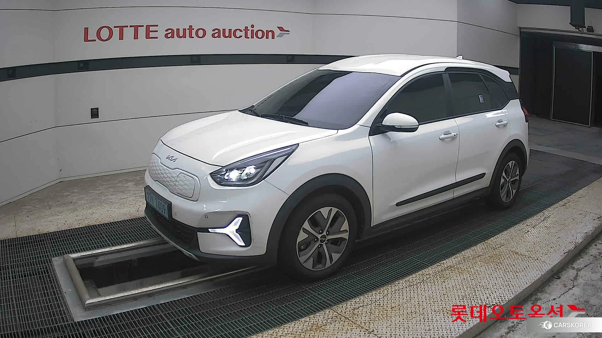 Kia Niro Plus 2023 Clear White из Кореи, фото 4