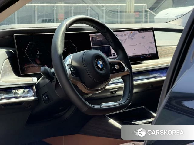 BMW 7 series 2023 Черный из Китая, фото 4