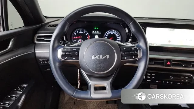Kia K5 3rd generation 2023 Черный из Кореи, фото 4