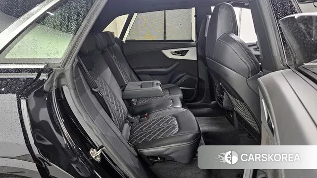 Audi Q8 (4M) 2021 Черный из Кореи, фото 4