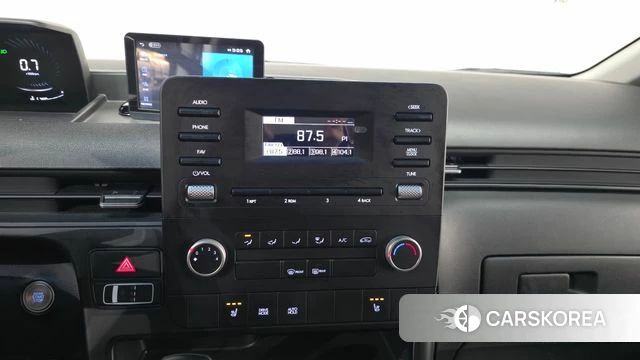 Hyundai Staria 2021 Белый из Кореи, фото 4