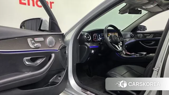 Mercedes-Benz E-Class W213 2020 Серебряный из Кореи, фото 4