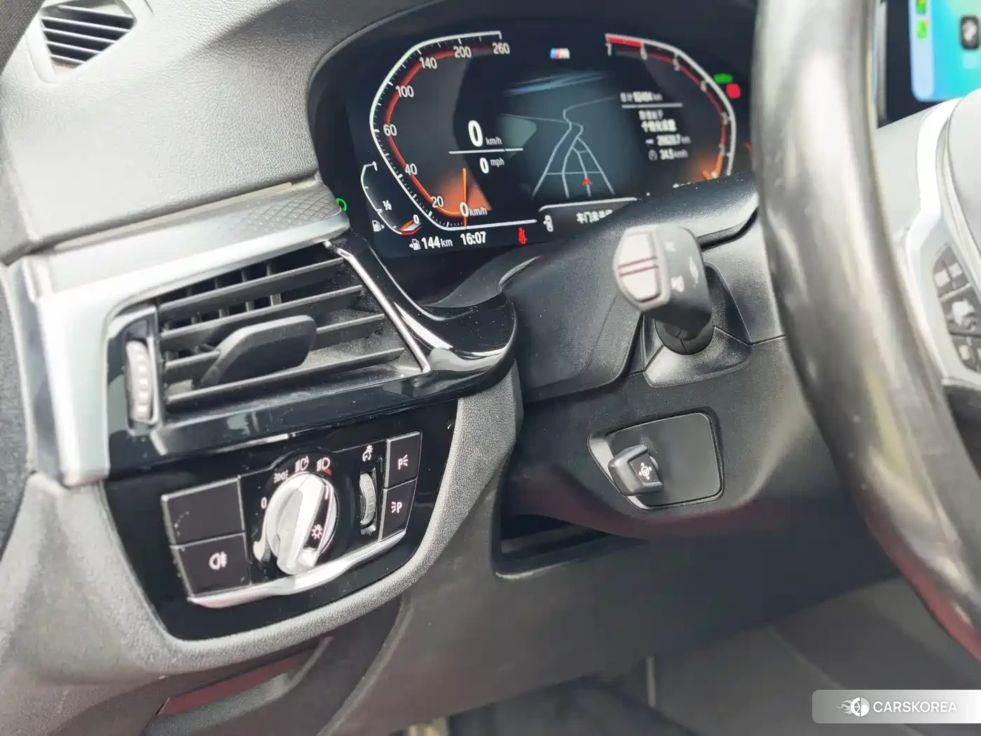 BMW 5 series 2020 Черный из Китая, фото 4