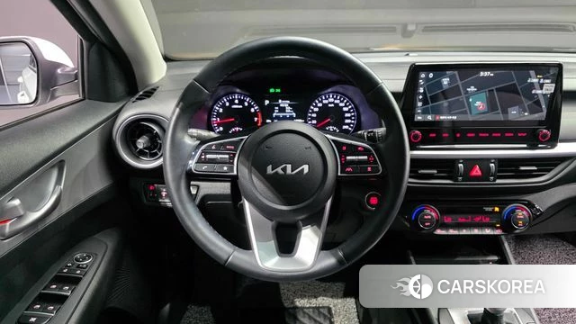 Kia The New K3 2nd generation 2022 Белый из Кореи, фото 4