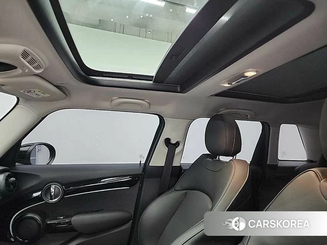Mini Cooper S 2021 Зеленый из Кореи, фото 4