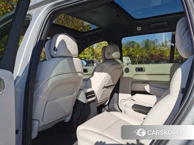 Ideal car Ideal L9 2023 Серебристо-серый из Китая, фото 4