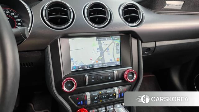 Ford Mustang 2022 Желтый из Кореи, фото 4