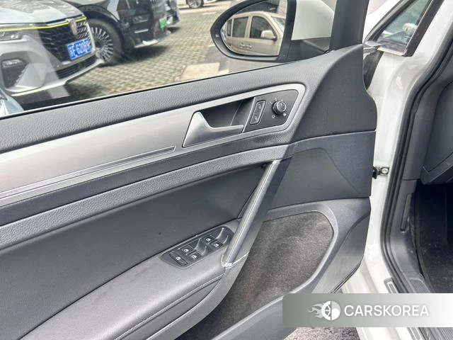 Volkswagen Golf 2019 Белый из Китая, фото 4