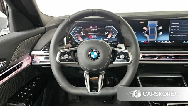 BMW 7 Series (G70) 2025 Серебристо-серый из Кореи, фото 4