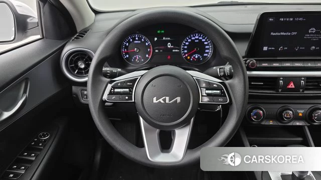Kia The New K3 2nd generation 2023 Белый из Кореи, фото 4